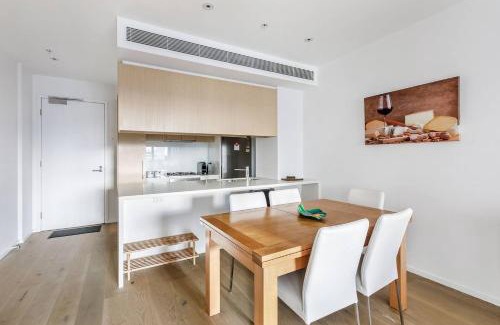 Southbank Apartment | 'Evara' Resort-Style Living by Yarra River and Crown