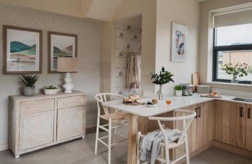 Beckhampton House | Eve