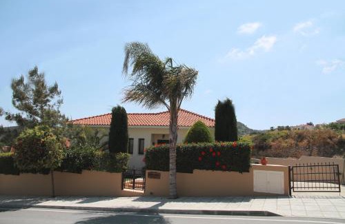 Pissouri Villa | Eve Pissouri Rozaki Villa