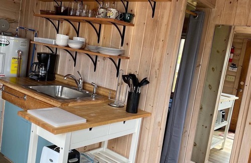 Croftville Cabin | Eve’s Place Lakeside Cabin 1