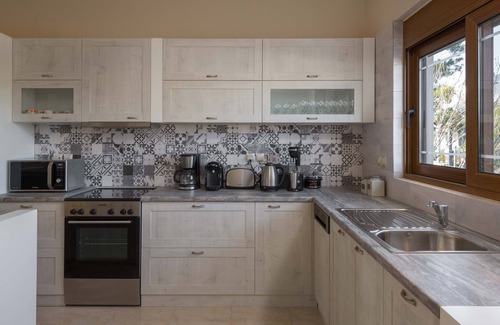 Archangelos Villa | Evelyn Villa with private pool up to 10