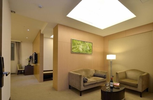 West District Hotel | Ever Delightful Business Hotel
