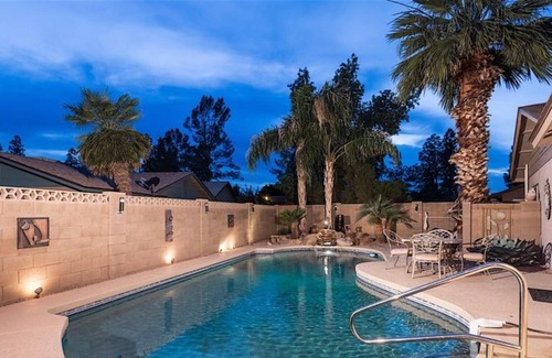 Paradise Valley Village House | Everett Street Retreat