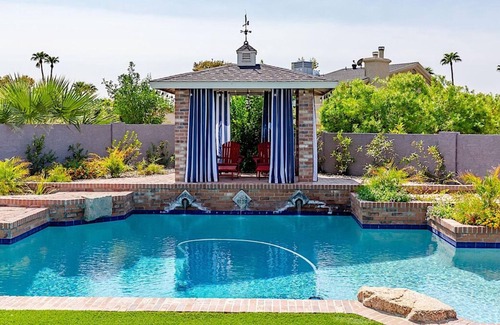 Paradise Valley Village House | Everett Street Retreat