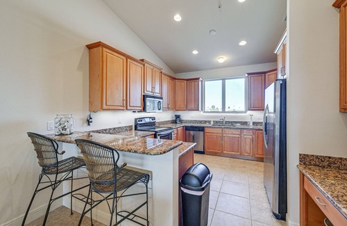 Everglades City Condo | Everglades City Condo w/Porch: Steps to Water!