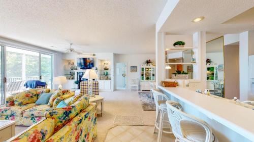 Shawnee Bend House | EVERGREEN 209