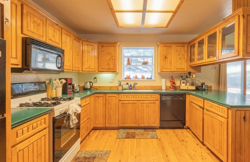 Kachina Village Ski Chalet | Evergreen Chalet - Close to trails on almost 2 acres