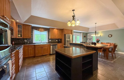 Center Conway House | Evergreen Escape | Relaxing Conway Getaway