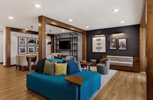 Ontario Hotel | Everhome Suites Ontario