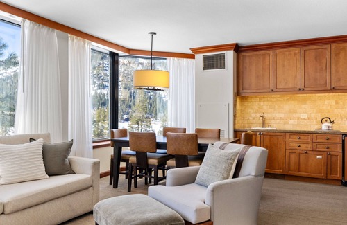 Olympic Valley Resort | Everline ‘Resort Chair’ Corner Suite; Ski In/Out @Palisades