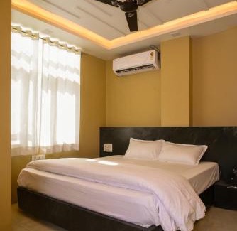 Malpura Hotel | Everyday Club