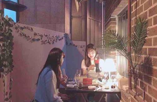 Gyeongnidan-gil Apartment | Everyday Fun Fun-3nights free pickup from Seoul station-3Room 6Bed 2Bath-Namsantower view-grill bbq