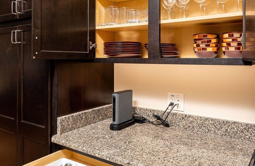 Collier Villa | Everything! 3/2, FREE golf & 4-seat cart, Resident passes, pets, near Brownwood