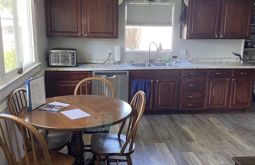 Glenns Ferry House | Everything you need to enjoy a little getaway.
