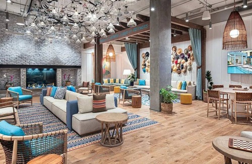 East Village Hotel | Everything You Need For The Perfect Vacation! Rooftop Pool, Pets Allowed!