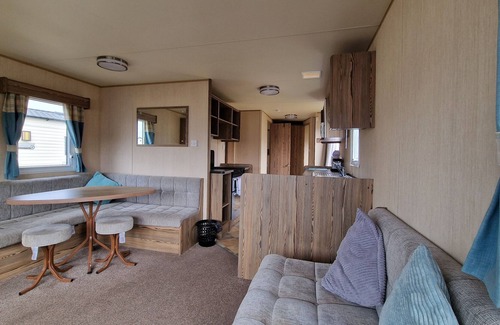 St Leonards-On-Sea House | Everything you need… - Spring Retreat (D/F)