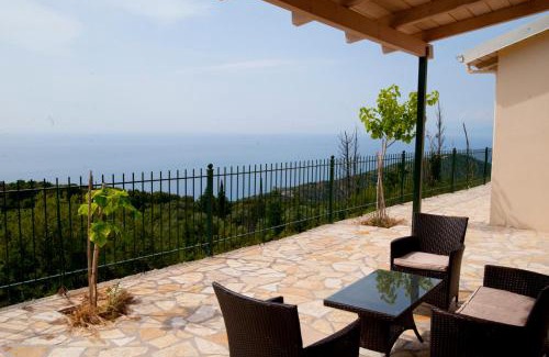 Agios Nikitas Apartment | Evi΄s Studios
