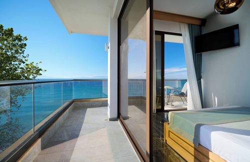 Skala Fourkas Hotel | EVLOGIA HOTEL by Greek Pride