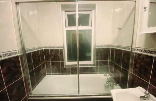 Gravesend Apartment | Evo Green Gravesend 2 bed Apartment, 2 mins Station, Town Centre