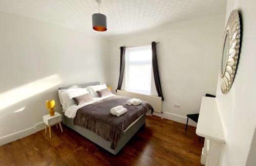 Gravesend Apartment | Evo Green Gravesend 2 bed Apartment, 2 mins Station, Town Centre