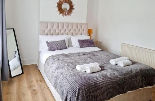 Gravesend Apartment | Evo Stays - 2 bedroom-2 mins walk to Station
