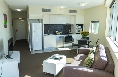Brisbane Central Business District Apartment | Evolution Apartments