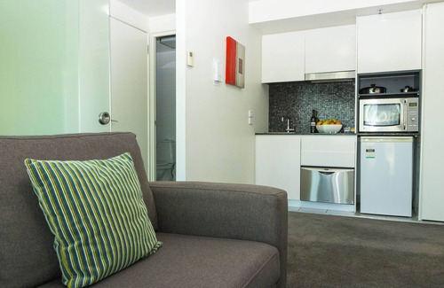 Brisbane Central Business District Apartment | Evolution Apartments