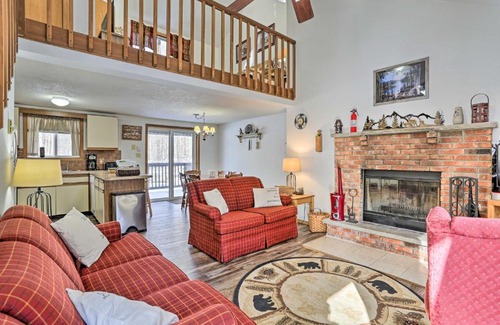 Pocono Lake House | Evolve Getaway with Arrowhead Lake Amenity Access!