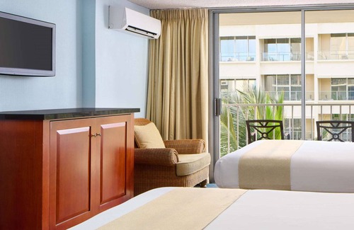 Waikiki Hotel | Ewa Hotel Waikiki