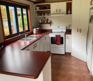 Kinloch House | Ewan and Trish's Escape