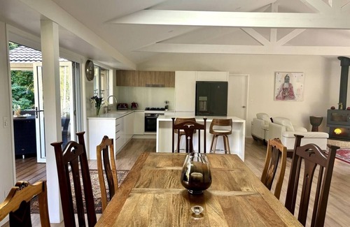 Ewingsdale House | "Ewingsdale MAGIC - Your own Private Paradise!"
