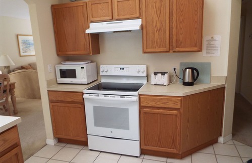 Eagle Pointe South Villa | Ex Show Home Villa, facing lake, private pool, games room & free wi-fi