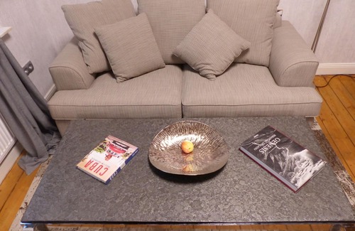 Hilden Apartment | Excecutive Suite for business. 56 sqm Loft feeling with wooden floor