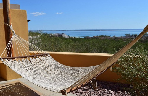 La Paz House | EXCEEDED OUR EXPECTATIONS!