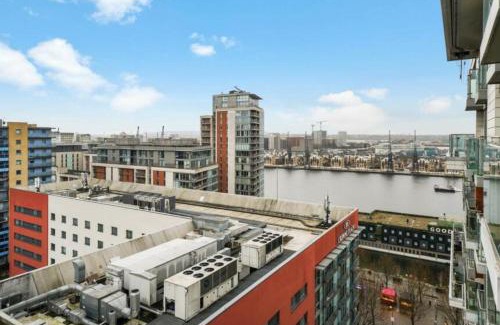 Docklands Apartment | Excel West Stays