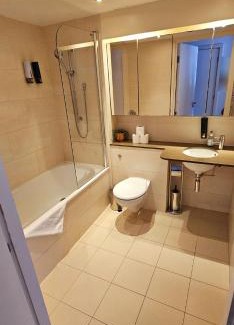 Docklands Apartment | Excel West Stays