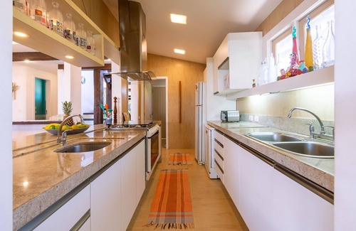 Manguinhos House | Excelente casa com piscina Armação