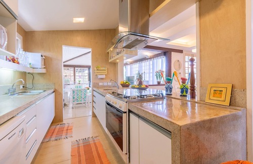 Manguinhos House | Excelente casa com piscina Armação