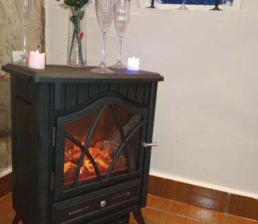 Maracana House | "Excelente Casa Pé na Areia com Piscina, Ampla Área de Lazer com Espaço Gourmet Externo, Deck Coberto com Churrasqueira e Cooktop, Cozinha Americana, Ampla Sala de Estar com Lindíssima Lareira, Smart TV 50", Wi-Fi e o Principal é muito Pertinho da Praia"