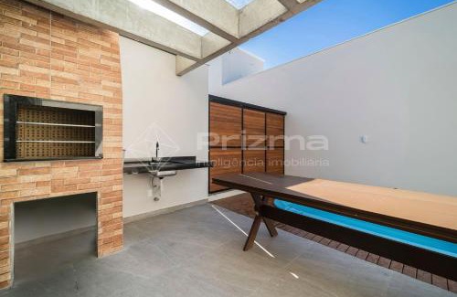 Mariscal House | Excelente duplex geminado na Praia de Mariscal.
