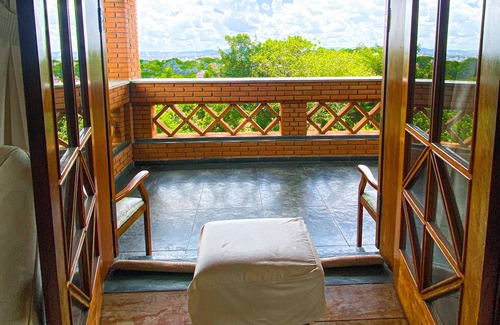 Carapicuiba House | Excelente Propriedade na Granja Viana