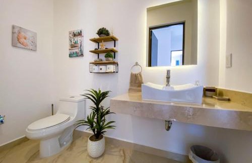 Ejidal Apartment | Excellent 3BR PH with Priv Pool Gym Spa Pkg Tennis