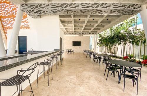 Ejidal Apartment | Excellent 3BR PH with Priv Pool Gym Spa Pkg Tennis
