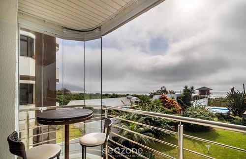 Ingleses Centro Apartment | Excellent Beachfront apt With Barbecue Ida101