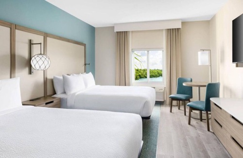 Marathon Hotel | Excellent Choice! Unit with Pool View & Free Breakfast! Pets are Welcome!