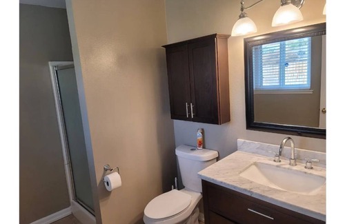 Fresno Condo | Excellent Home Near Shopping and Restaurants