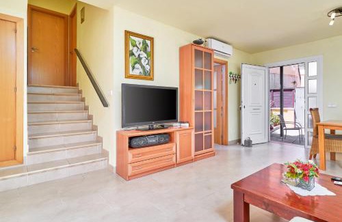 Velilla-Taramay House | Excellent views, Beach and mountain