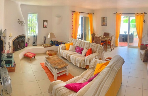 Mato Serrao Villa | Exceptional 3 bed 2 bath villa, roof terrace, beautiful panoramic views, central
