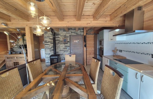 Les Deserts Ski Chalet | *Exceptional Chalet for Rent in La Féclaz – 4 Bedrooms, Sleeps 10*