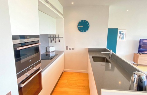 Laurieston Apartment | Exceptional city living with breathtaking views. Sleeps 4.